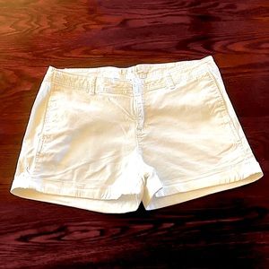 Elle Chino Shorts White Size 16 Stretch